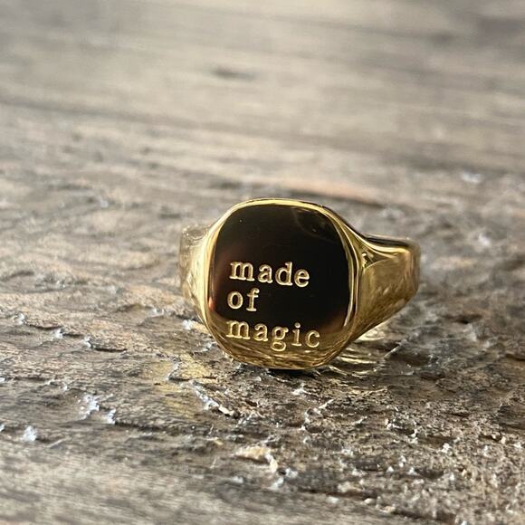 NEW Made Of Magic Signet Ring - Picture 1 of 10